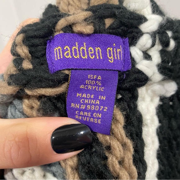 MADDEN GIRL Warm Knitted Infinity Scarf - brown/tan black white & gray, one-size - Picture 4 of 4